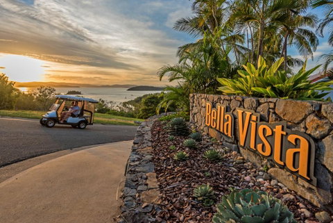 Bella Azure Two Bedroom Two Bathroom Spacious Ocean-view Apartment With Golf Buggy - Tourism Noosa 3