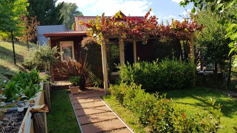 Bella Rouge Cottage Bright - Tourism Noosa 1