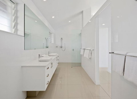 Bella Vista West 3 Luxury Ocean View High Ceilings Golf Buggy Sleeps 8 - Tourism Noosa 0