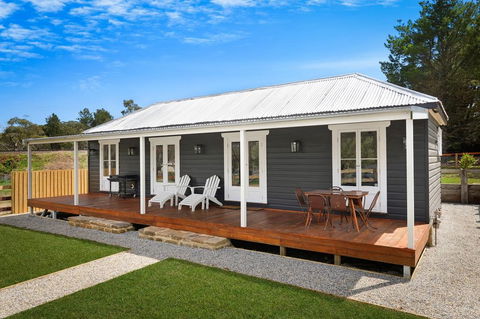 Bellanoon-Pet Friendly Cottage - Tourism Noosa 0