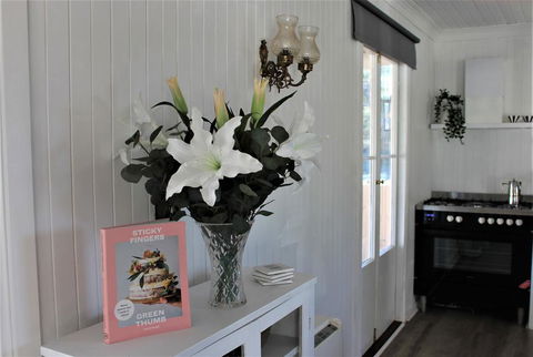 Bellanoon-Pet Friendly Cottage - Tourism Noosa 1