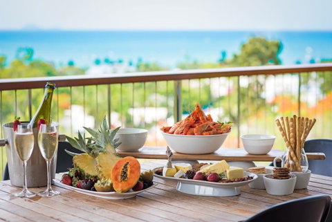 Bellevue Holiday Home - Airlie Beach - Tourism Noosa 3