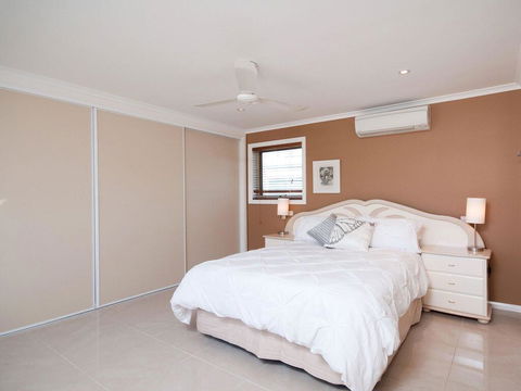 Bellima Beach House', 9 Jackson Close - Huge Duplex With Air Con And Fabulous Views - Tourism Noosa 1