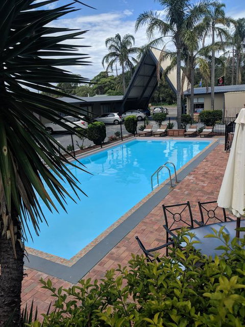 Belmont Palms Motel - Tourism Noosa 3