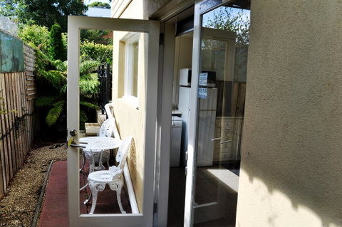Belton Apartments - The Studio - Tourism Noosa 2