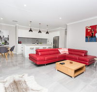 Best Central Wagga Townhouse - Tourism Noosa
