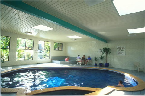 Best Western Plus The Tudor Box Hill - Tourism Noosa 3