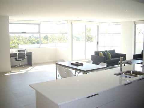 Best Western Plus The Tudor Box Hill - Tourism Noosa 1