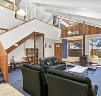 Black Dolphin Waterfront Townhouse - Bay Views - Tourism Noosa