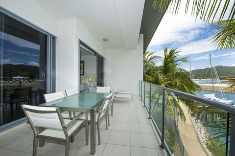 Blue On Blue Apartment 332 - Tourism Noosa 0