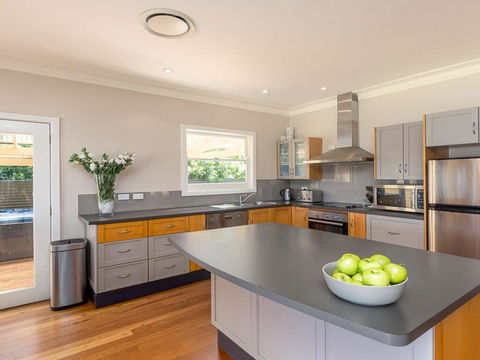 Bluewater - Riverfront Location With Water Views - Tourism Noosa 1