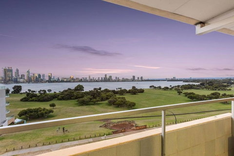 The Swan - Park & River Views Next To Perth Zoo - Tourism Noosa 0