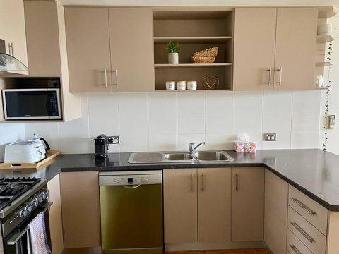 The Swan - Park & River Views Next To Perth Zoo - Tourism Noosa 1