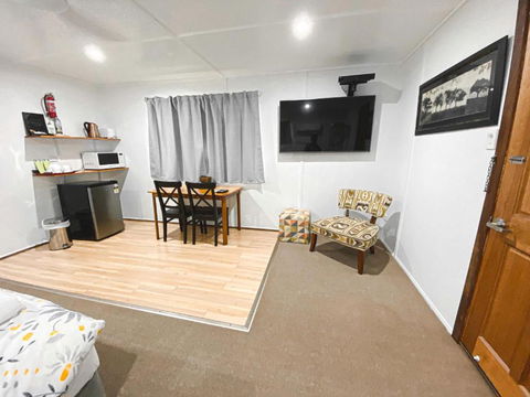Warrego Hotel Motel Cunnamulla - Tourism Noosa 3