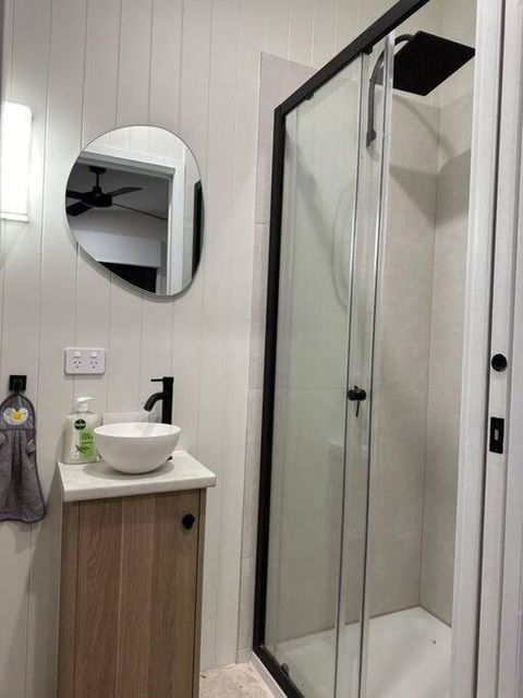 Waterfront Tiny Home In FarmStay - Tourism Noosa 1