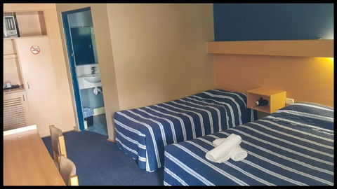 Windsor Motel - Tourism Noosa 1
