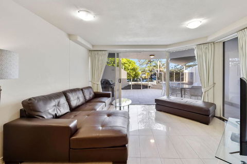 ZANZ205- Exclusive Outdoor Spa With Ocean Glimpses - Tourism Noosa 0