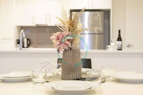 ZEN SUN CITY Cozy 2-BR/2-BA Ocean View Retreat - Tourism Noosa 0