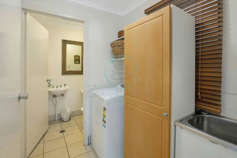 Zen Serene Seascape - Family Pool - BBQ - Markets - Tourism Noosa 2