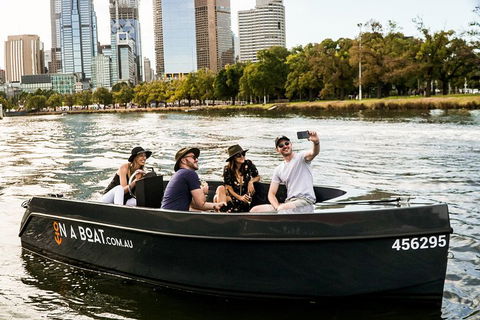 2-Hour Boat Rental In Melbourne - Tourism Noosa 1