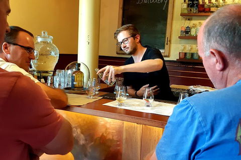 Tipple Of Gin Experience Tour - Tourism Noosa 3