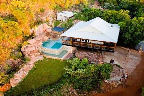 Wet Season Incredible Islands Tour - Horizontal Falls & Cygnet Bay Pearl Farm - Tourism Noosa 5