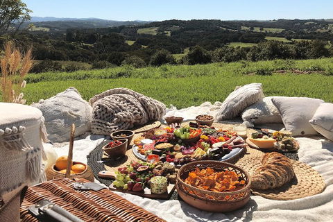 A Picnic In Byron Bay - Tourism Noosa 0