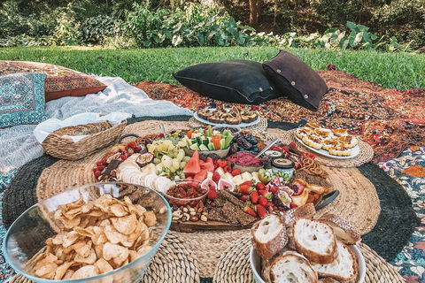 A Picnic In Byron Bay - Tourism Noosa 1