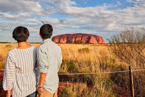 Uluru (Ayers Rock) Sunset Tour - Tourism Noosa 1