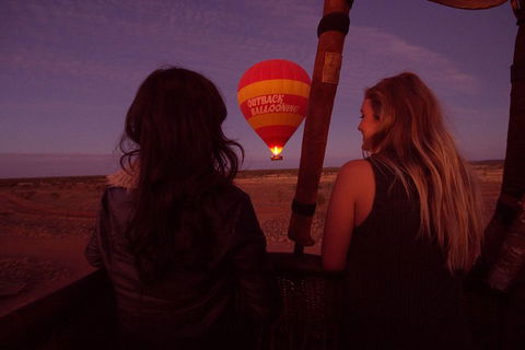Early Morning Ballooning In Alice Springs - Tourism Noosa 1