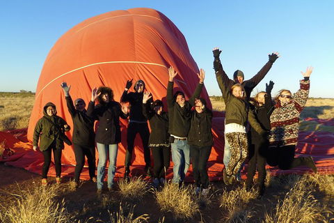 Early Morning Ballooning In Alice Springs - Tourism Noosa 5