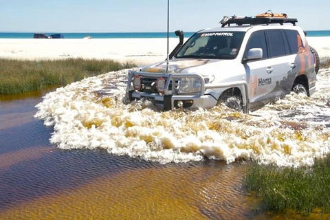 Full-Day Moreton Island 4x4 Sightseeing Tour - Tourism Noosa 0