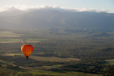 Hot Air Ballooning Tour From Cairns - Tourism Noosa 0