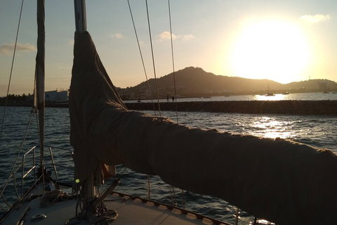 Townsville Small Group Sunset Sail Sailing Cruise Boat Tour Charter Hire - Tourism Noosa 2