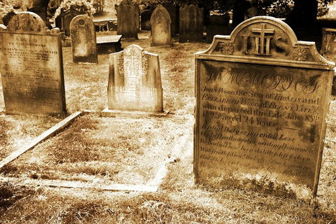 Southport Cemetery Paranormal Activity Tour QUEENSLAND - Tourism Noosa 0