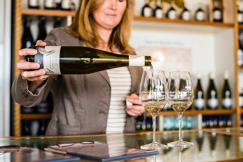 Heritage, Wine & Gin Tours - Tourism Noosa 1