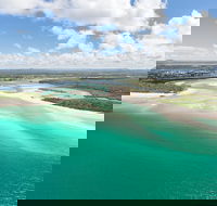 Deluxe Seaplane Tour Noosa to Glasshouse Adventure for 2 with Photobook - Tourism Noosa