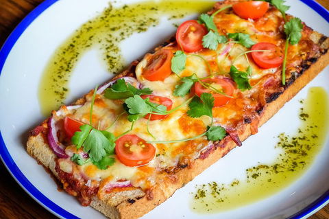 Food Tour Melbourne - St Kilda - Tourism Noosa 1