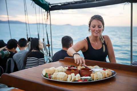 Fly & Sail Package (With Providence) - Tourism Noosa 0