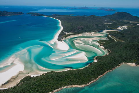 Fly & Sail Package (With Providence) - Tourism Noosa 5