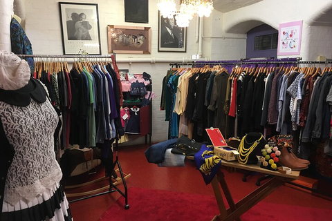 Urban Vintage Walking Tour - Tourism Noosa 0