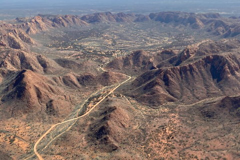 Scenic Flight: Gosses Bluff - Tourism Noosa 3