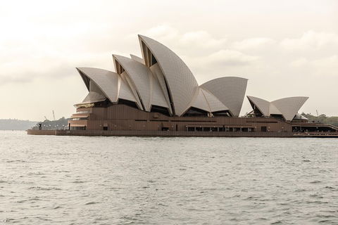 The Beauty Of Sydney Private Bike Tour - Tourism Noosa 0