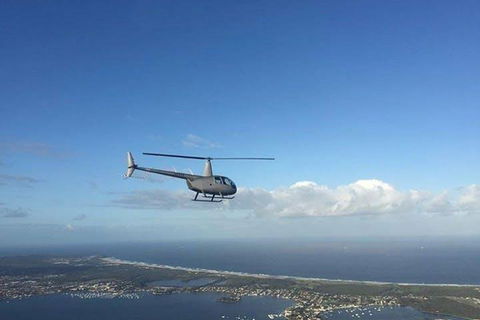 Coastal Helicopter Shared Flight - 20 Minutes - Tourism Noosa 2